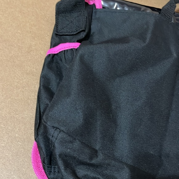 Hello Kitty Messenger Bag - Picture 3 of 5